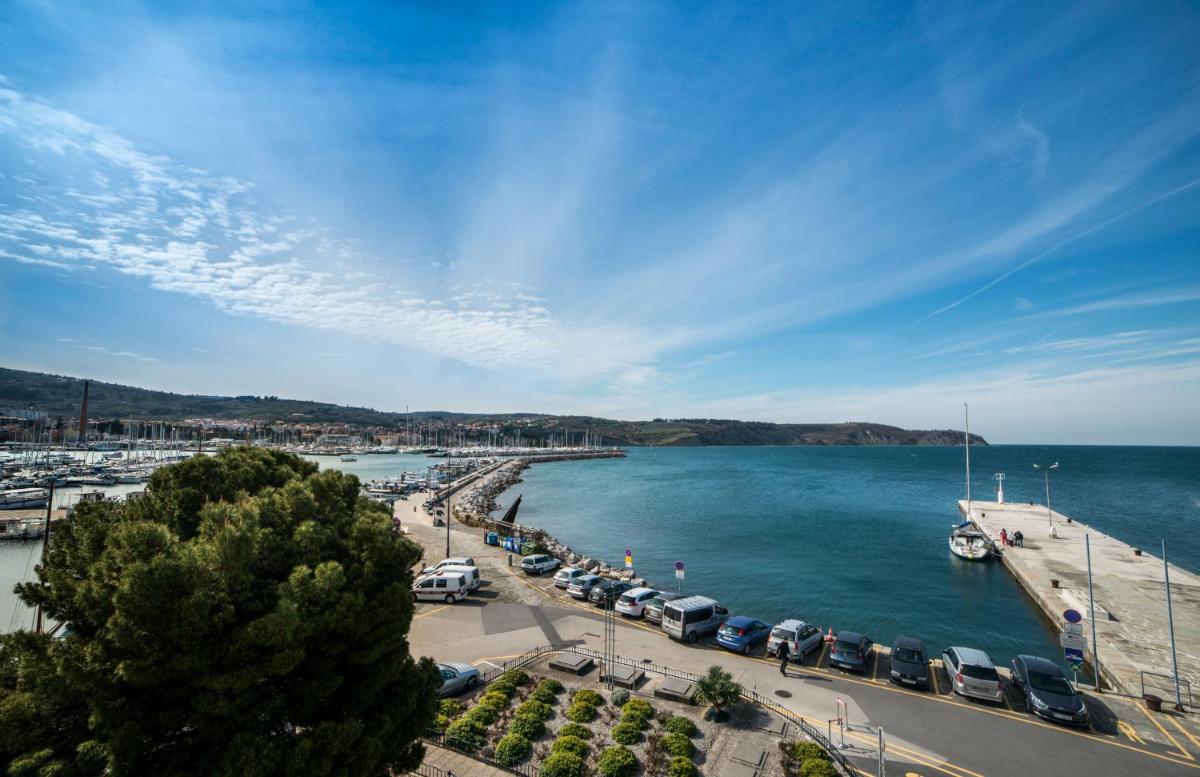 Hotel Marina