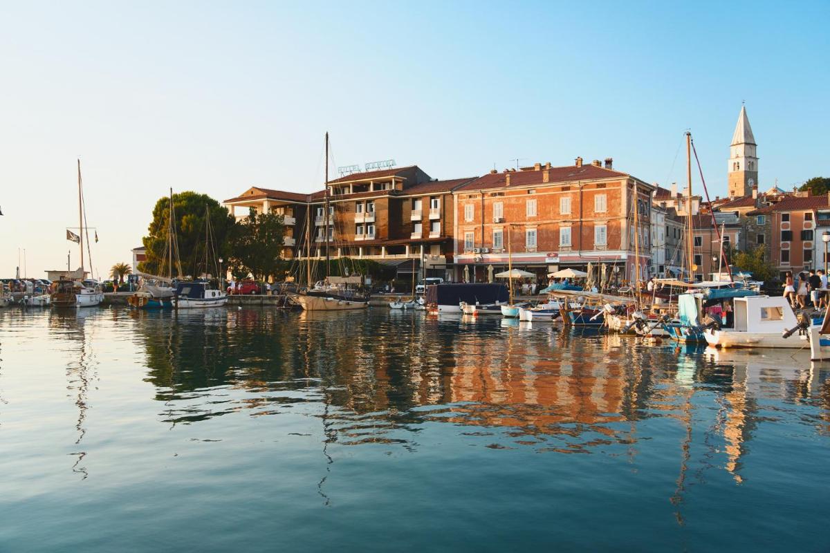 Hotel Marina