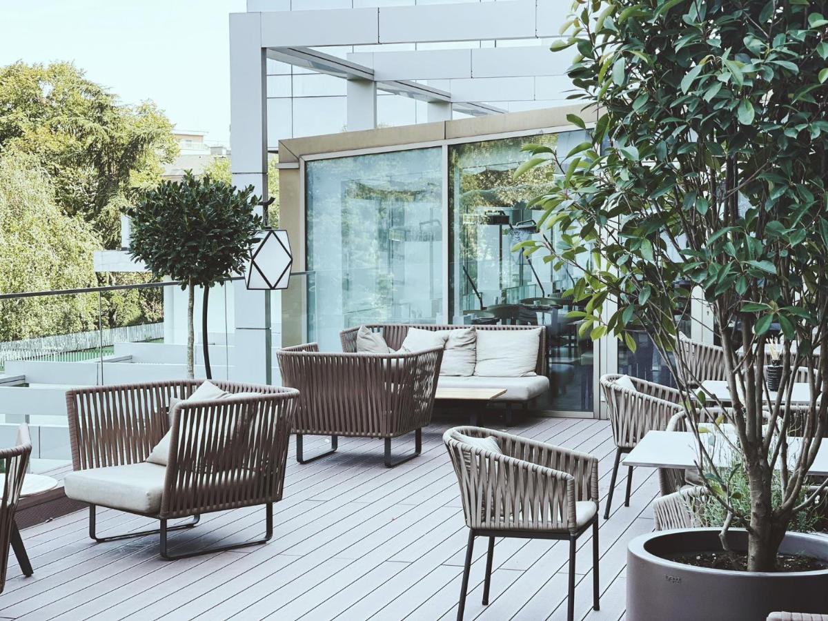 Metropol Palace, Belgrade