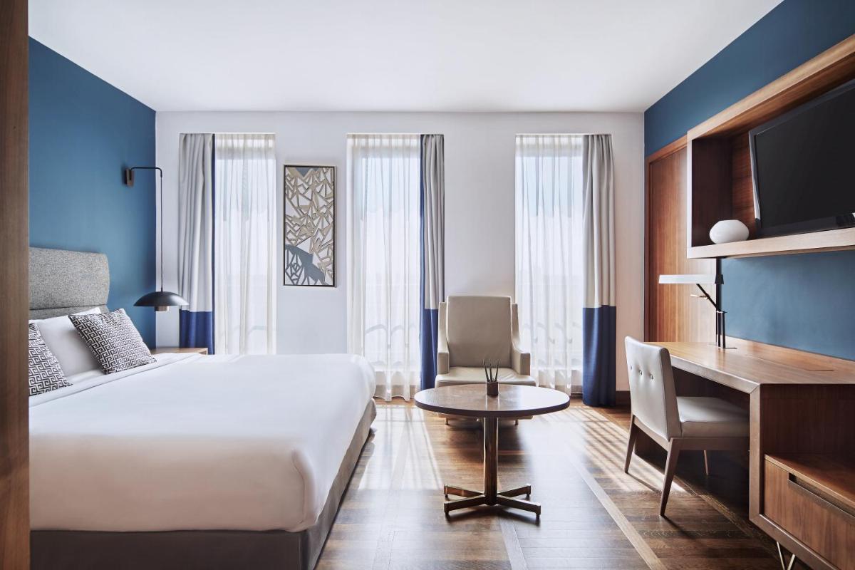 Metropol Palace, Belgrade