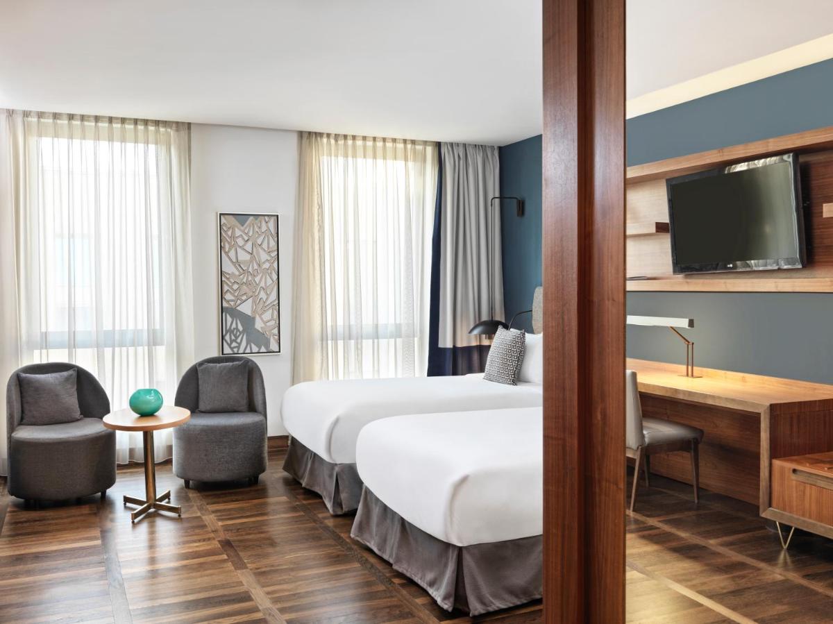 Metropol Palace, Belgrade