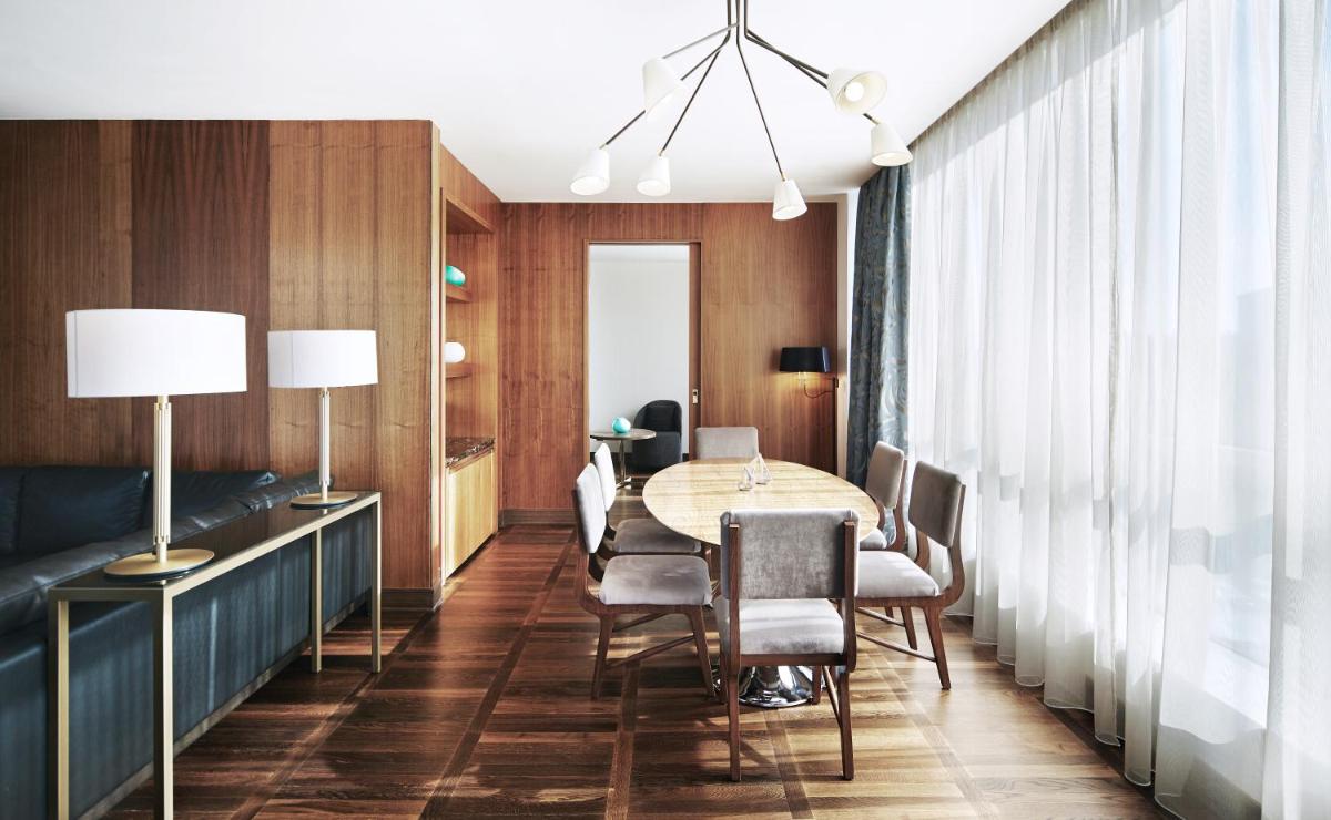 Metropol Palace, Belgrade