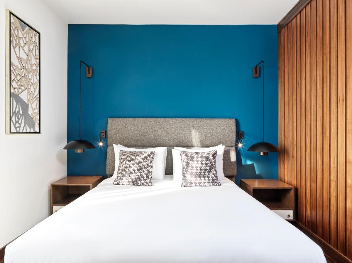 Metropol Palace, Belgrade