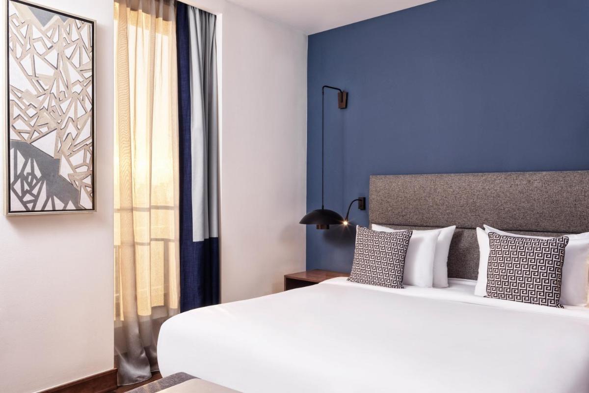 Metropol Palace, Belgrade