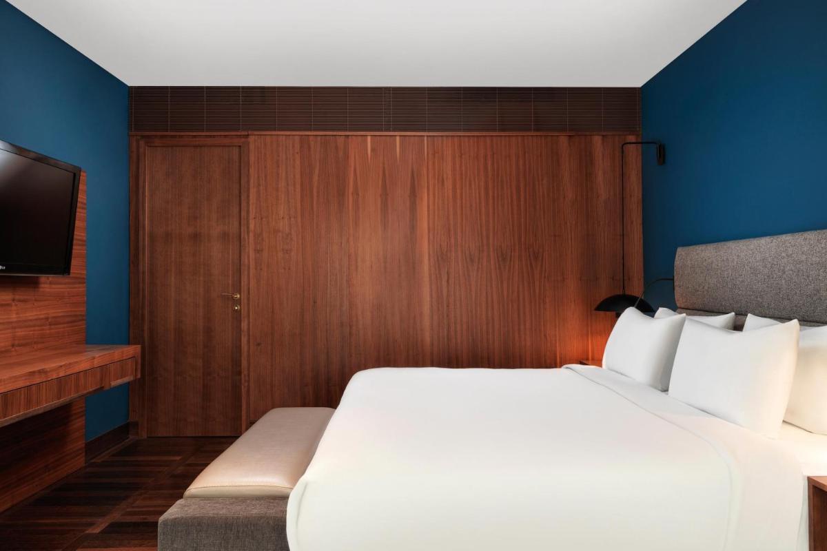 Metropol Palace, Belgrade