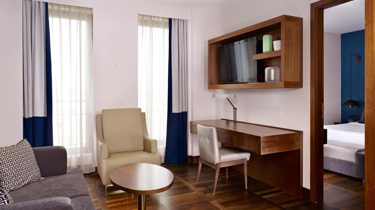 Metropol Palace, Belgrade