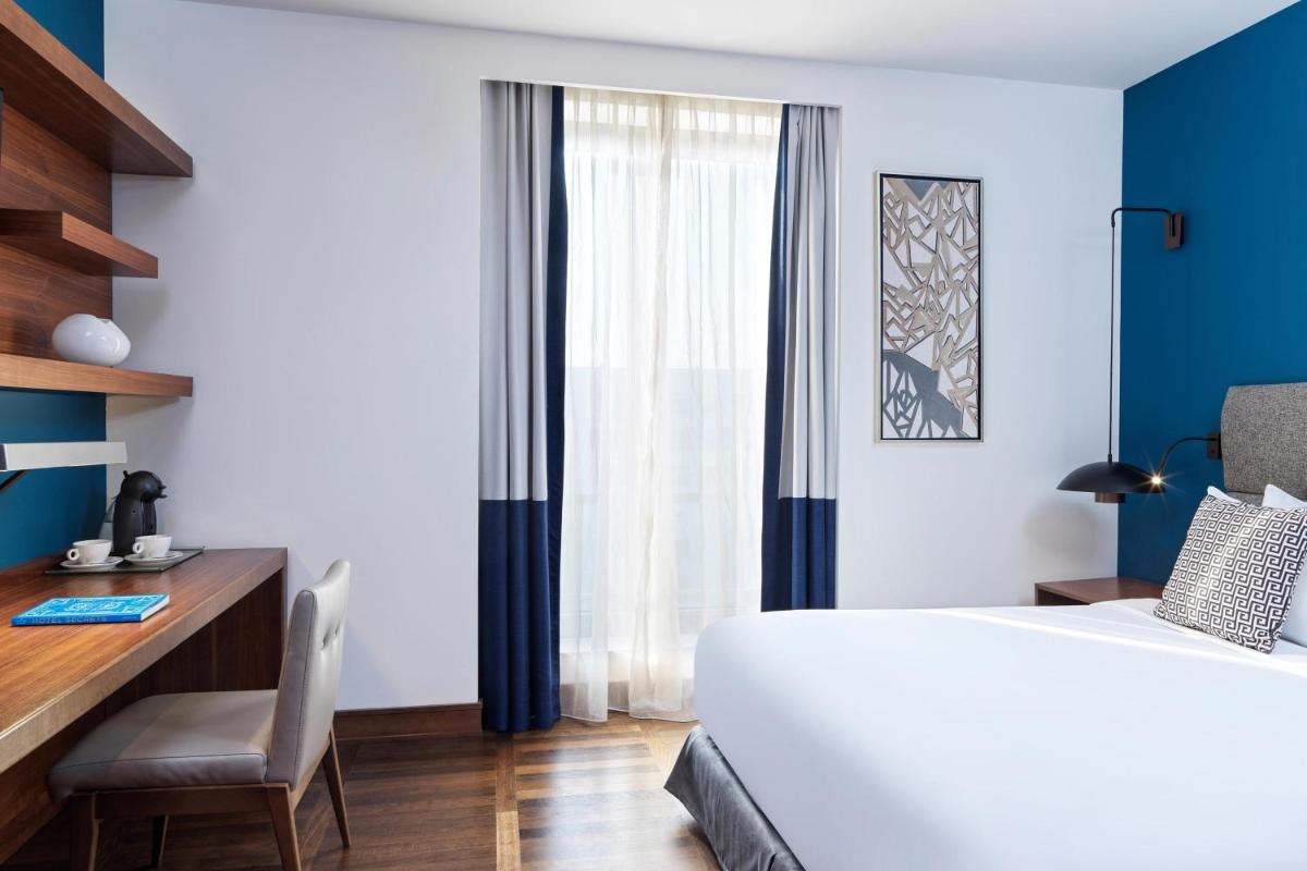 Metropol Palace, Belgrade