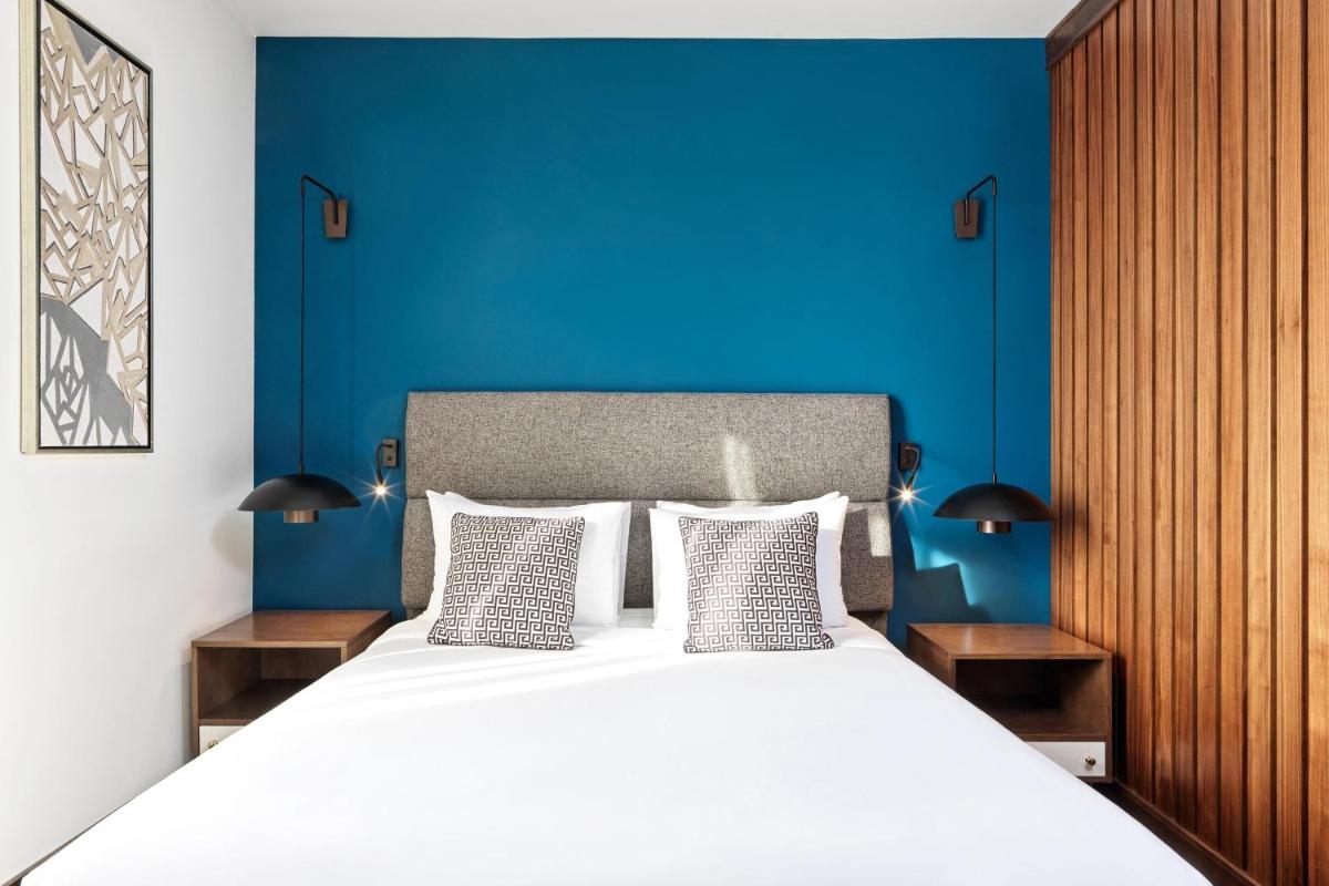 Metropol Palace, Belgrade