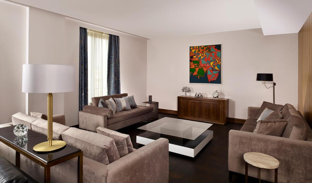 Metropol Palace, Belgrade