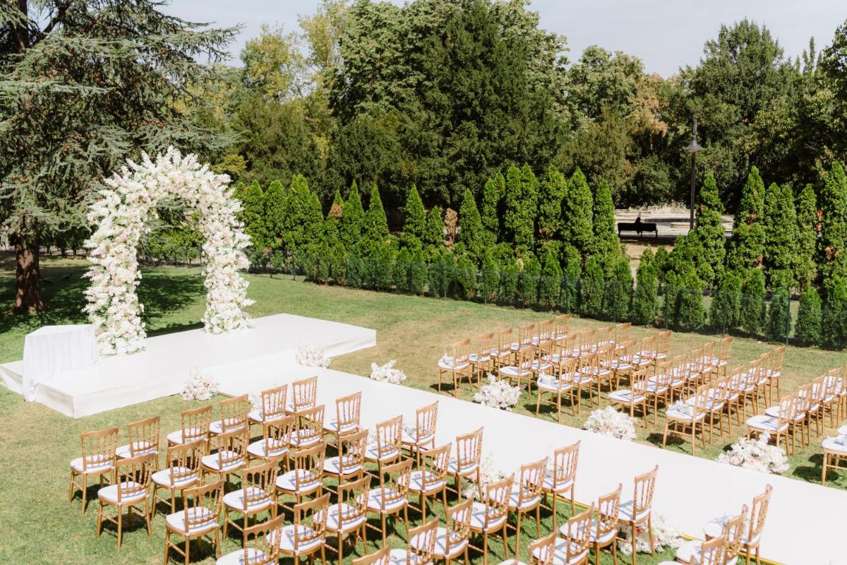 Metropol Palace, Belgrade