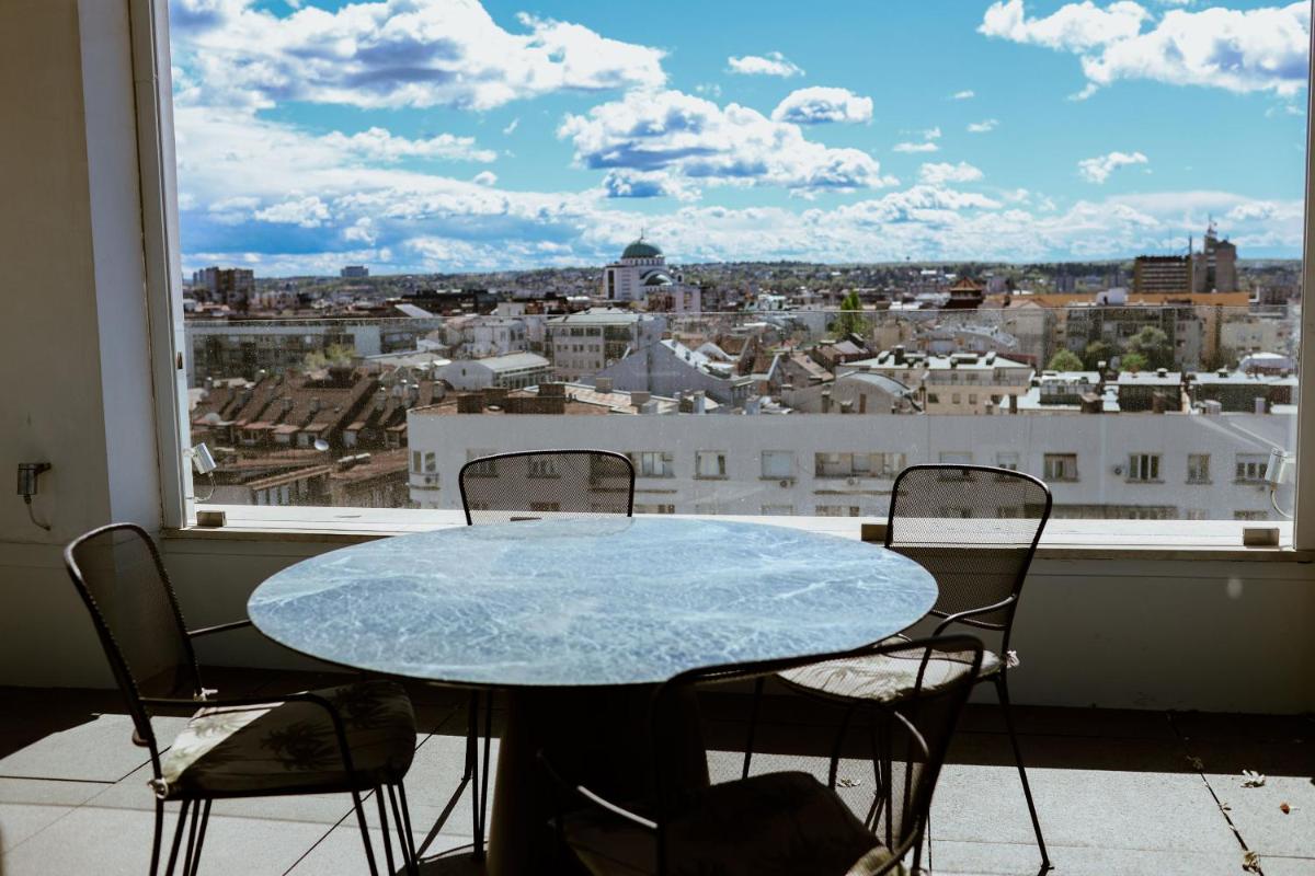 Metropol Palace, Belgrade