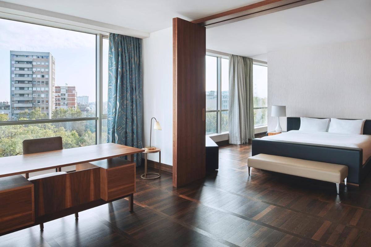 Metropol Palace, Belgrade