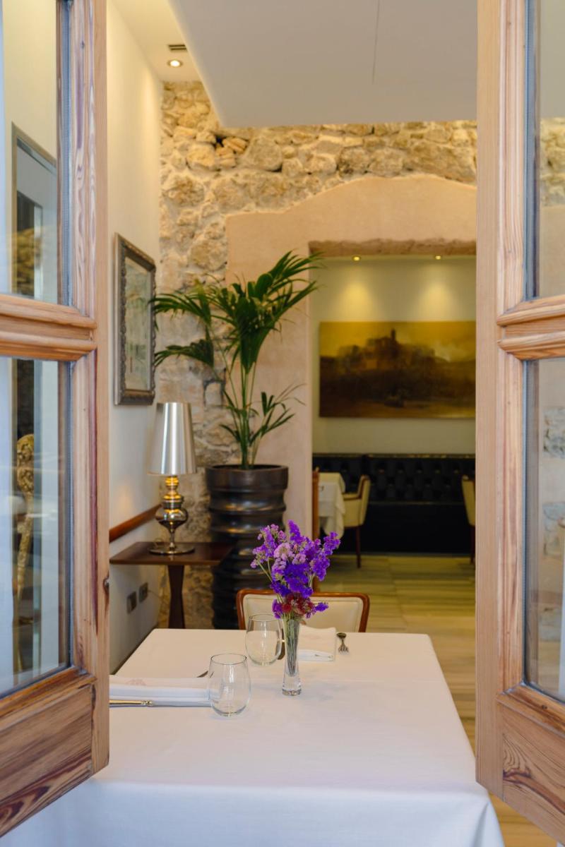 Mirador de Dalt Vila-Relais & Chateaux