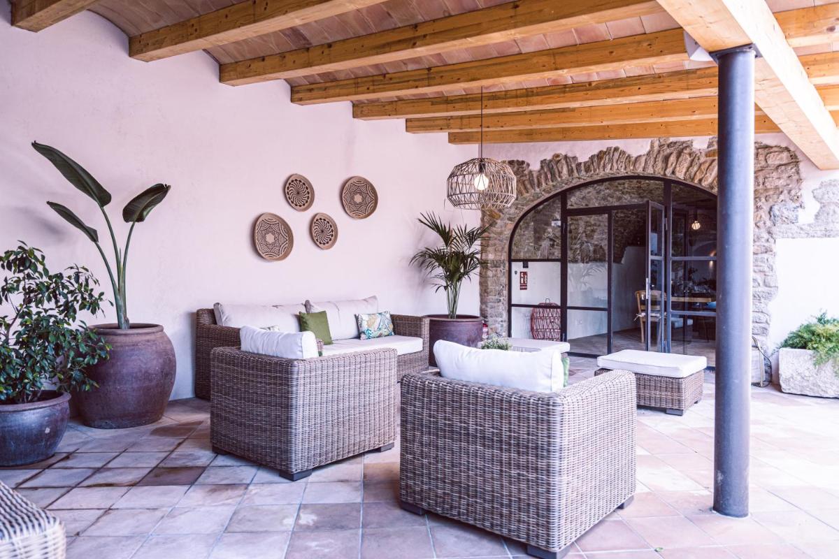 Hotel Boutique Monells Summum