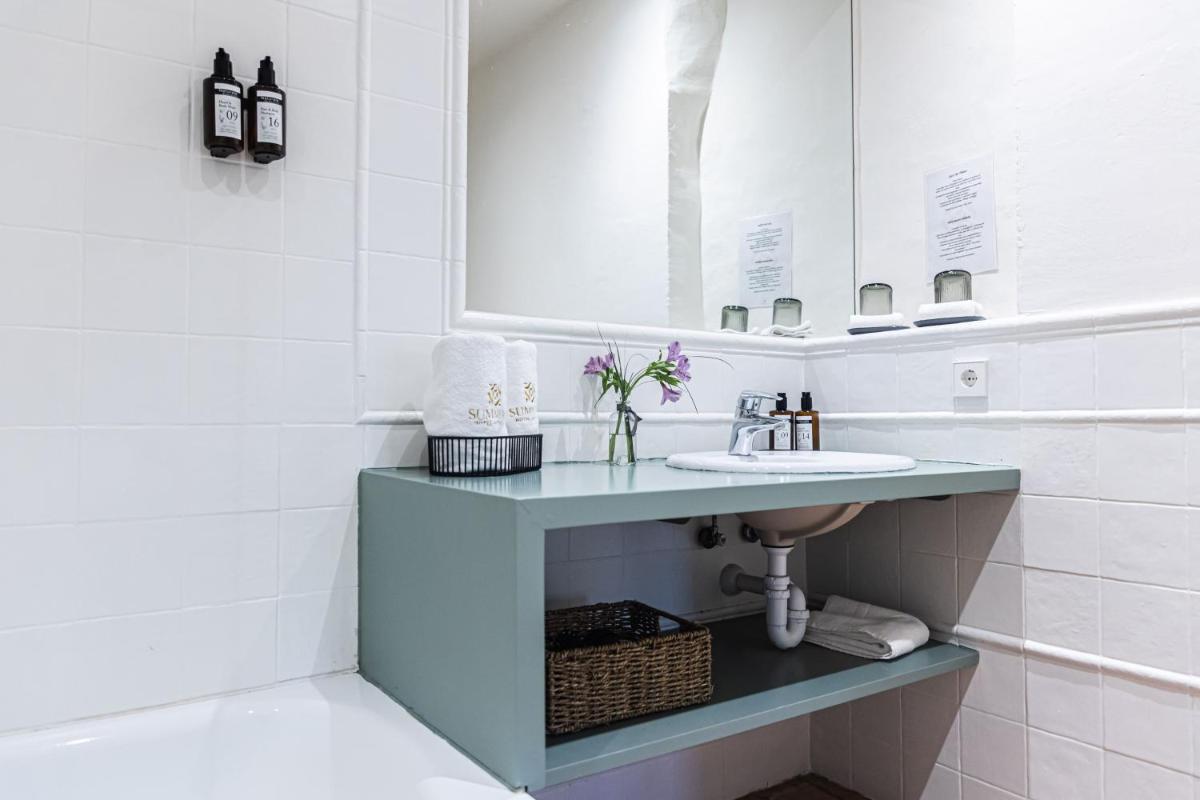 Hotel Boutique Monells Summum