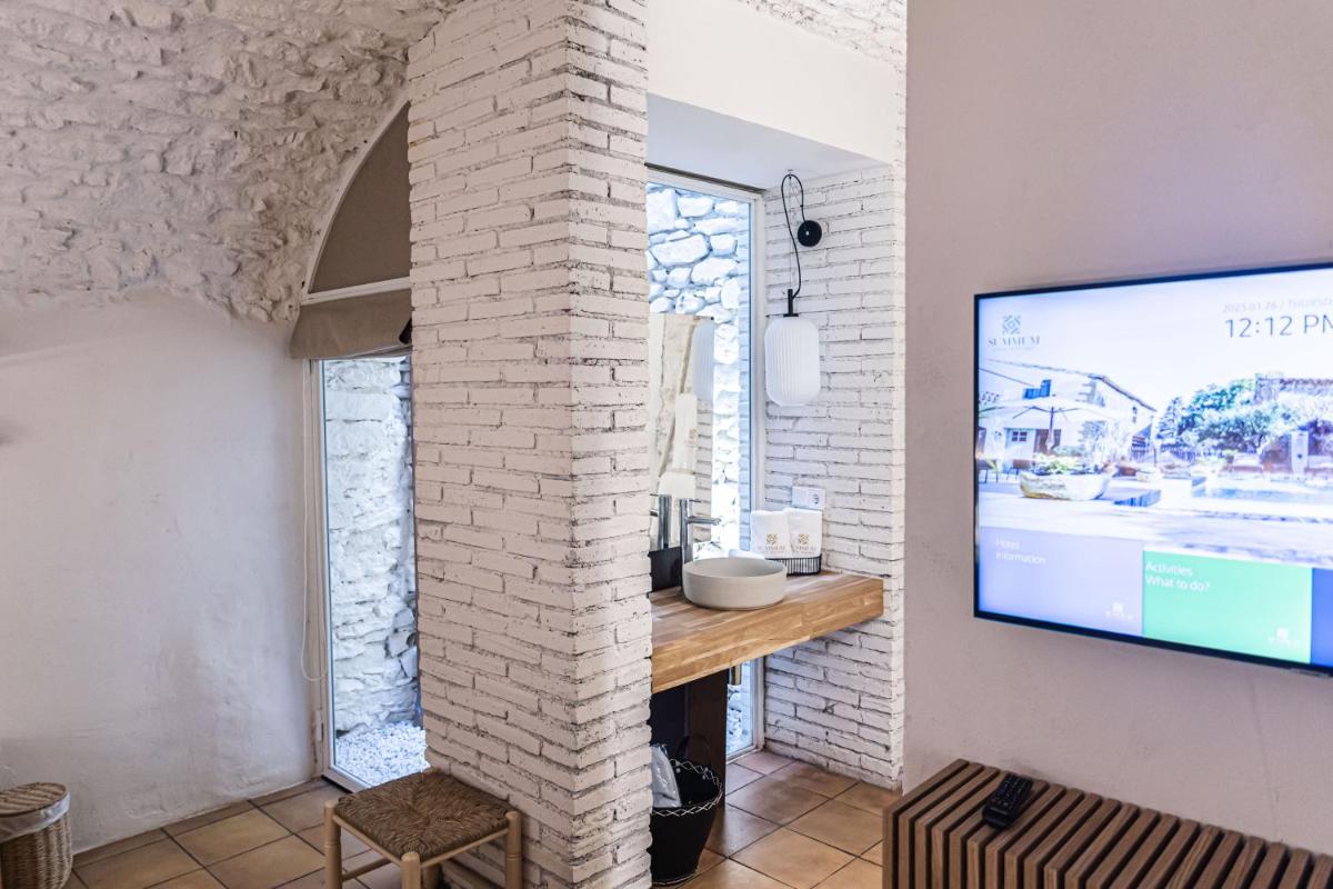 Hotel Boutique Monells Summum