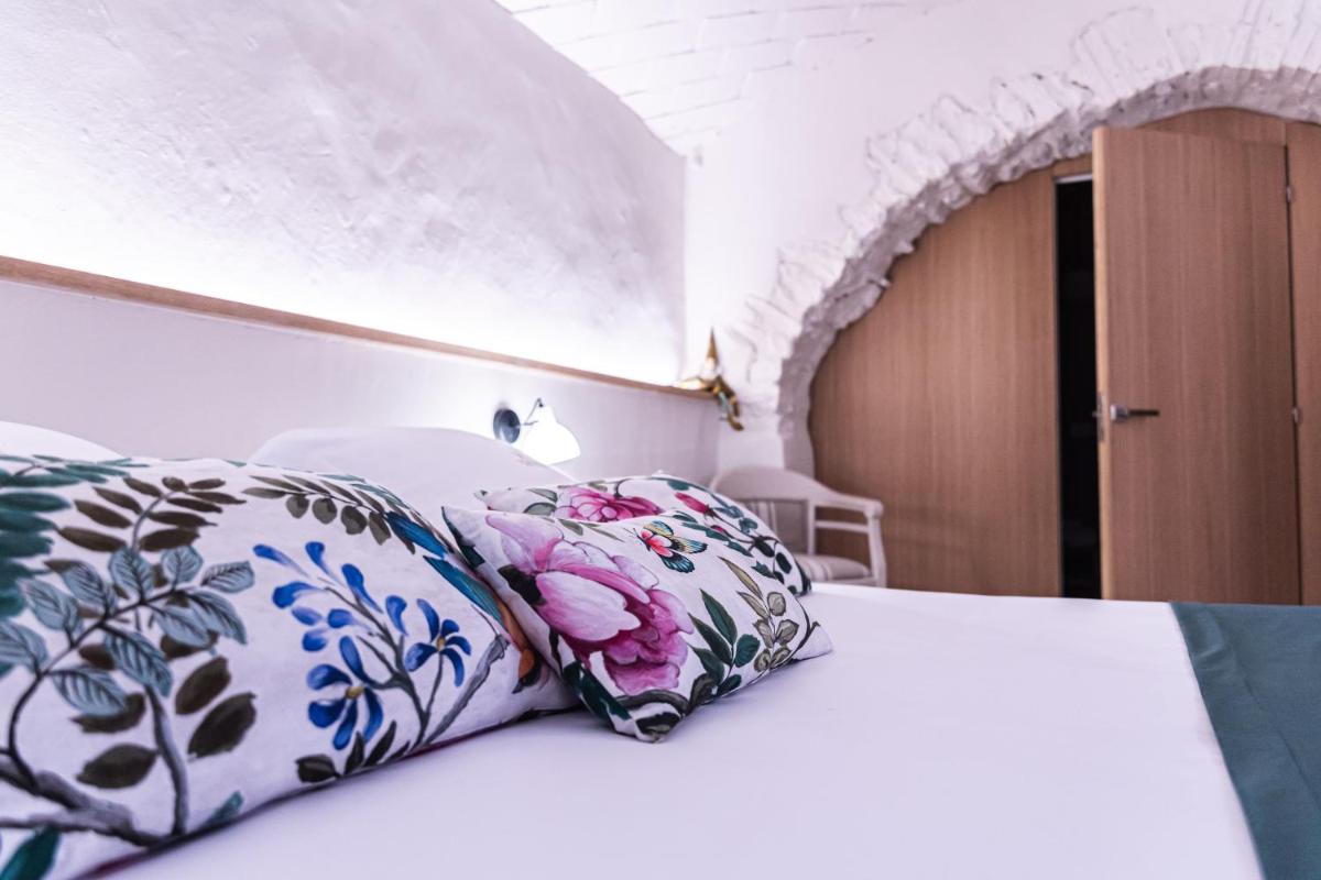 Hotel Boutique Monells Summum