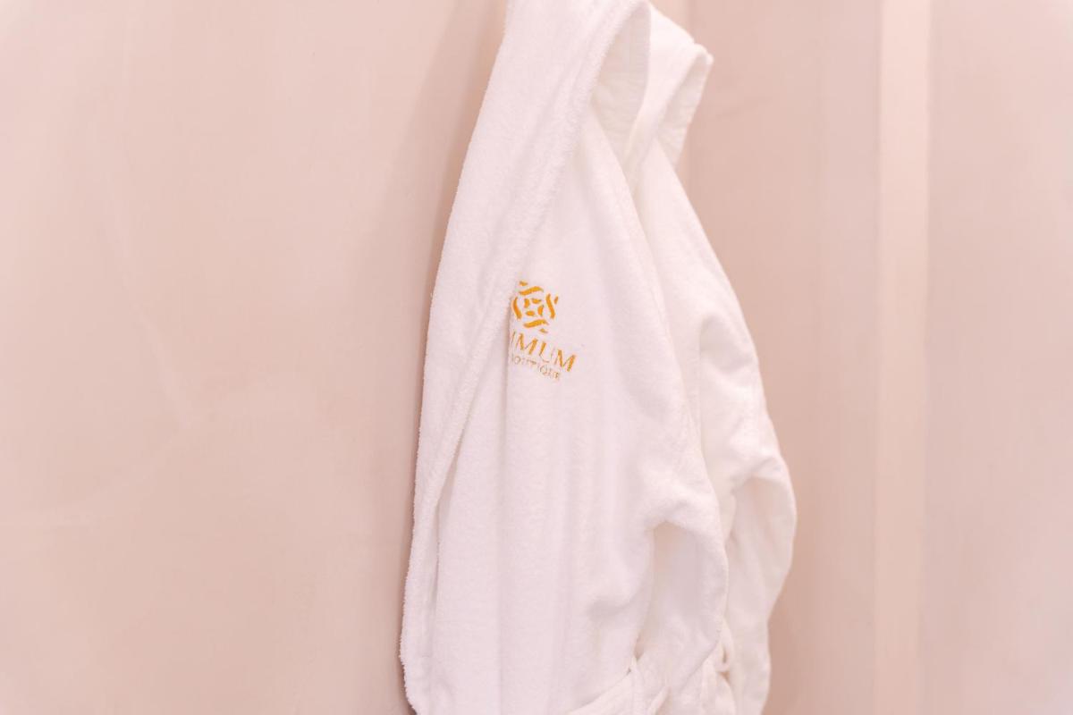 Hotel Boutique Monells Summum