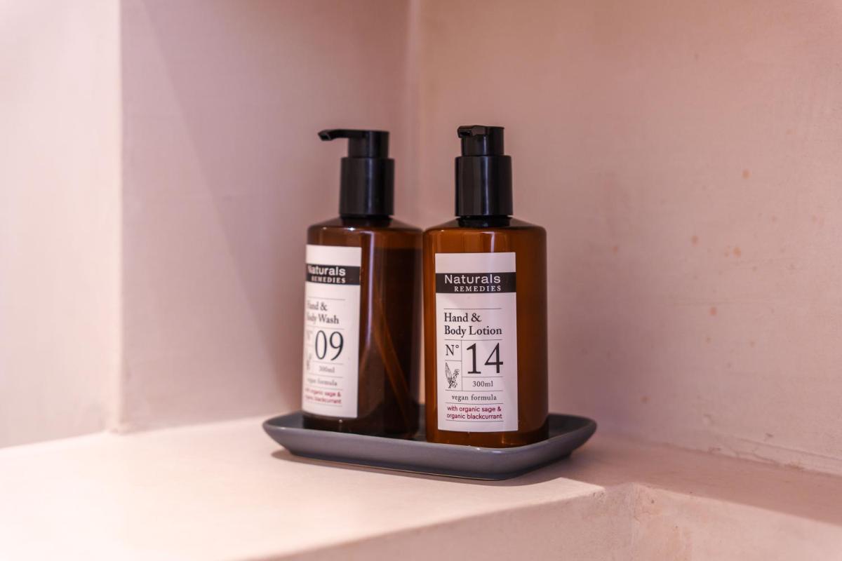 Hotel Boutique Monells Summum