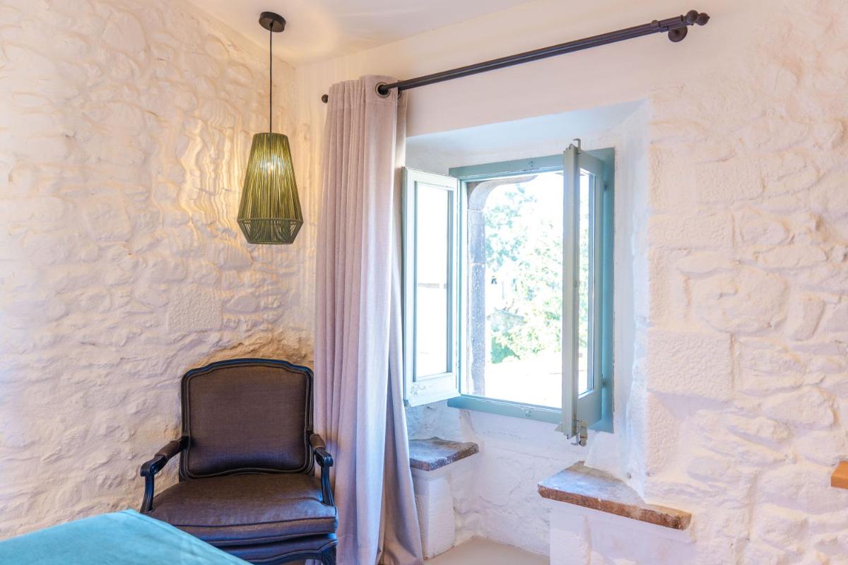 Hotel Boutique Monells Summum