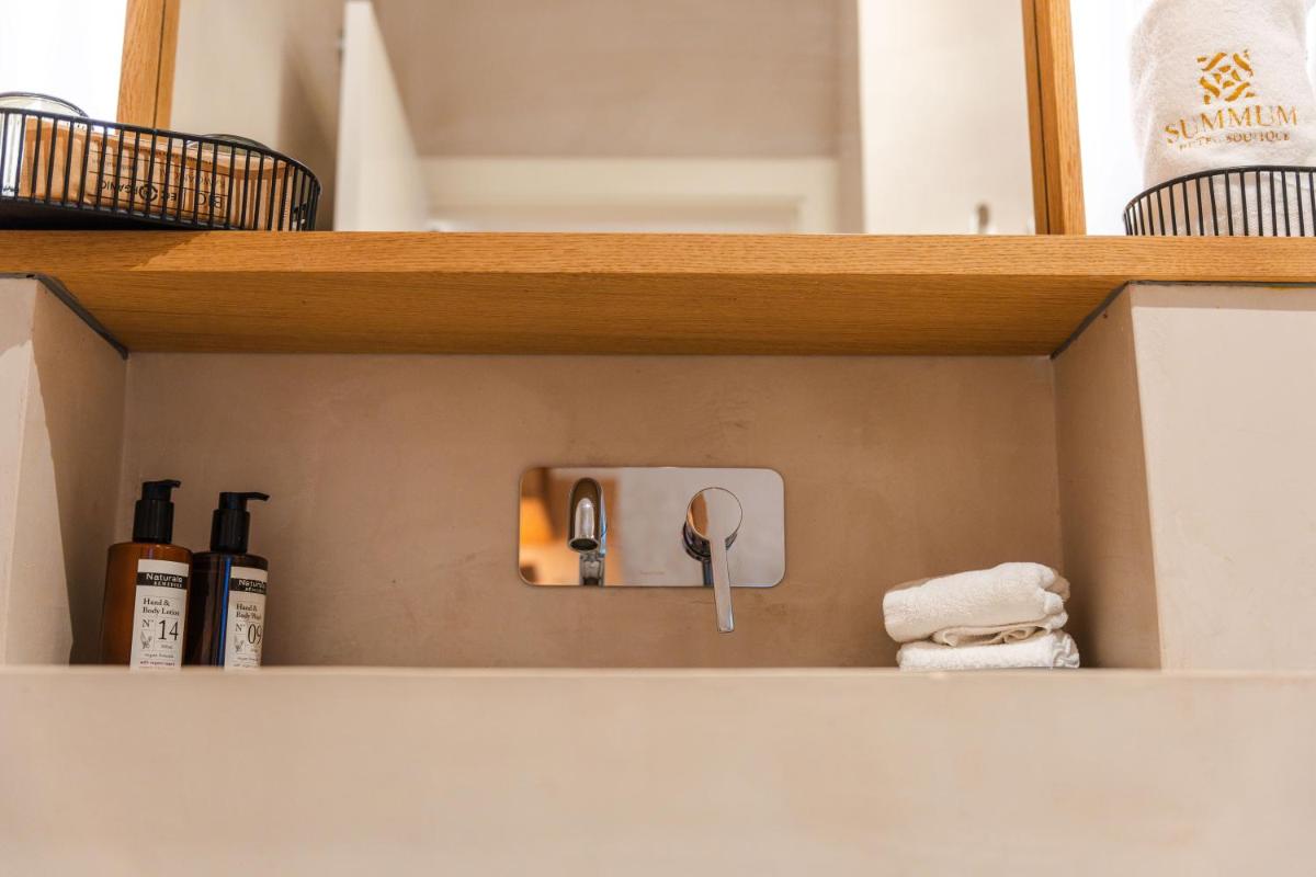 Hotel Boutique Monells Summum