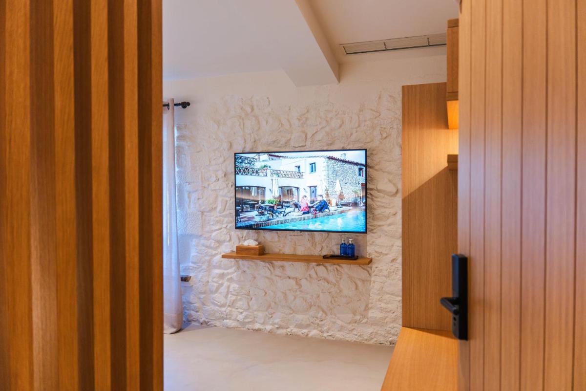 Hotel Boutique Monells Summum
