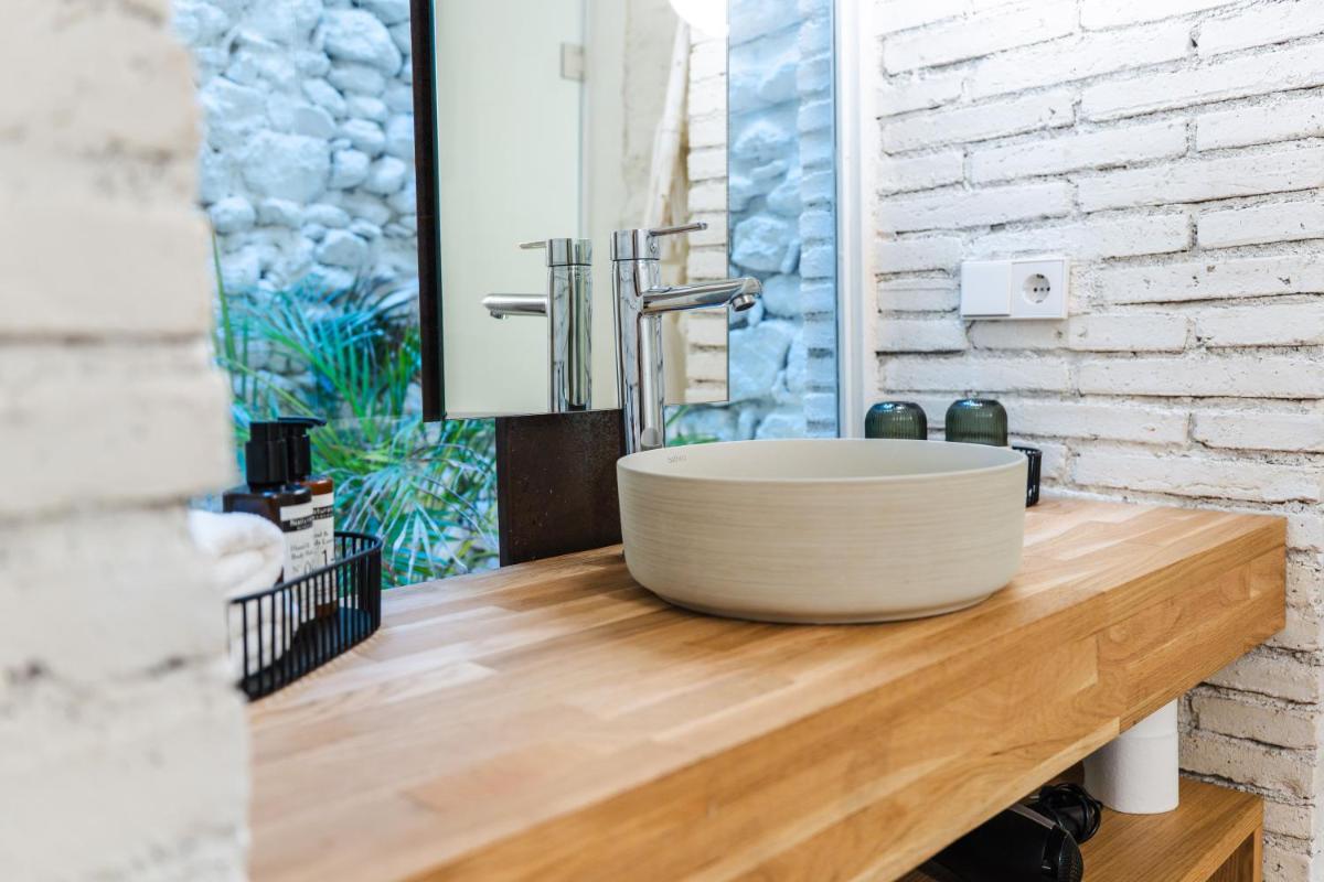 Hotel Boutique Monells Summum
