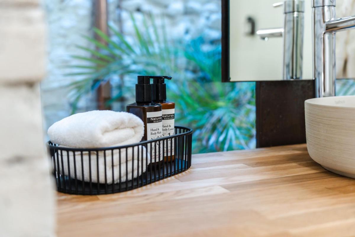 Hotel Boutique Monells Summum
