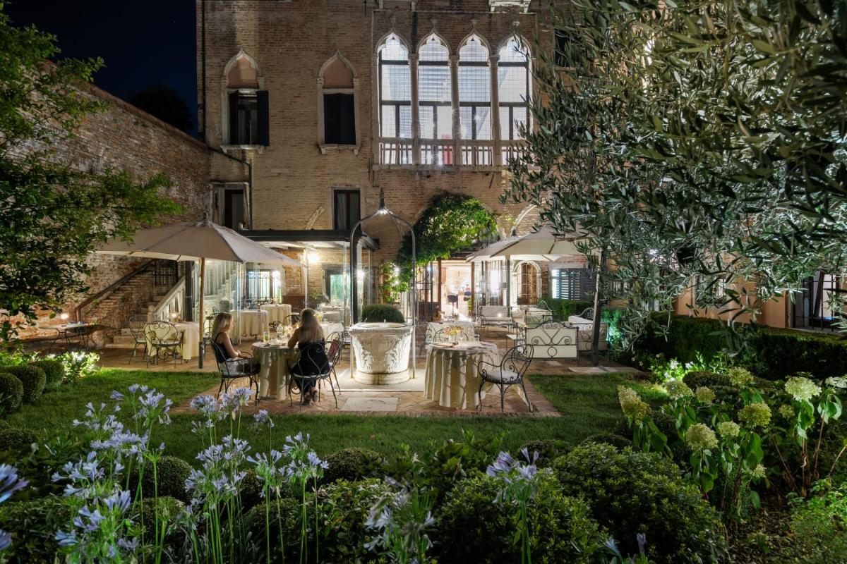 Hotel Nani Mocenigo Palace