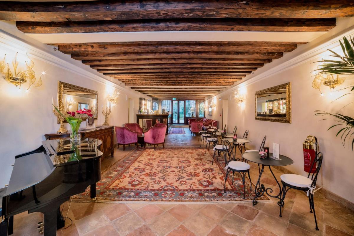 Hotel Nani Mocenigo Palace