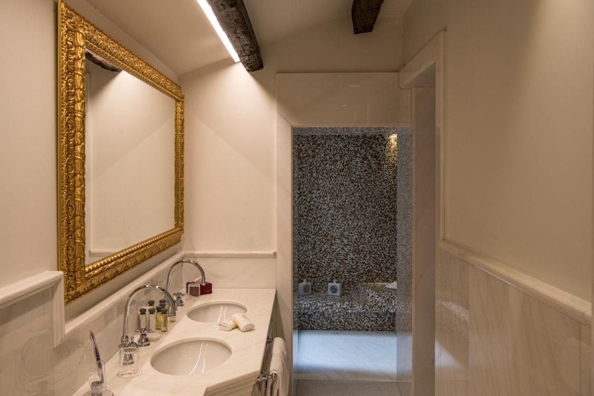 Hotel Nani Mocenigo Palace