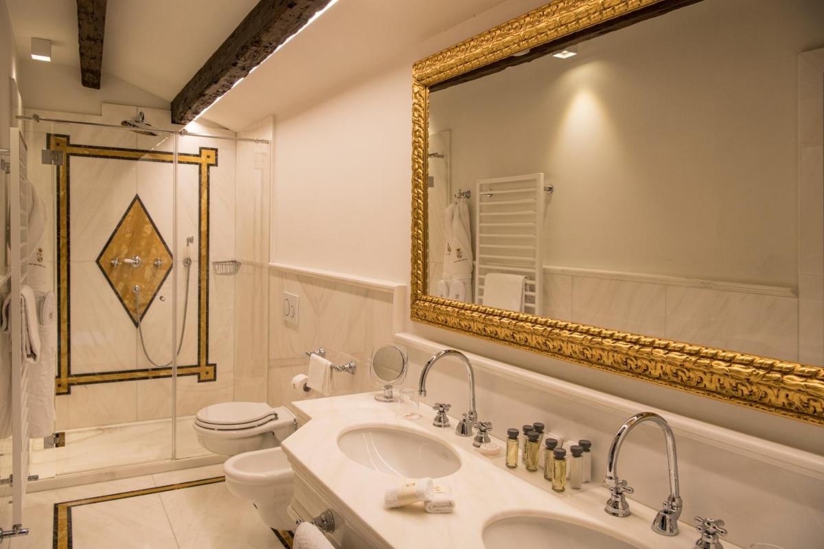 Hotel Nani Mocenigo Palace