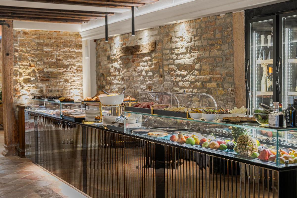 Hotel Nani Mocenigo Palace