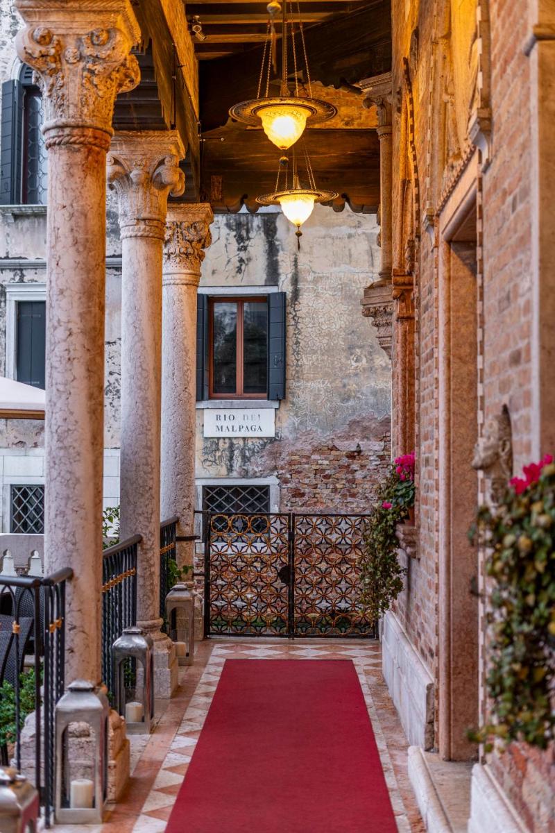 Hotel Palazzo Stern