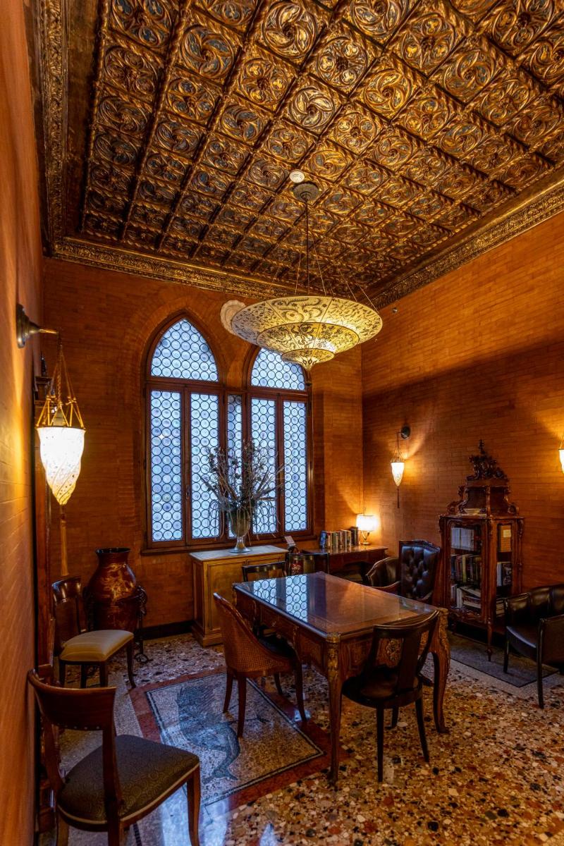 Hotel Palazzo Stern