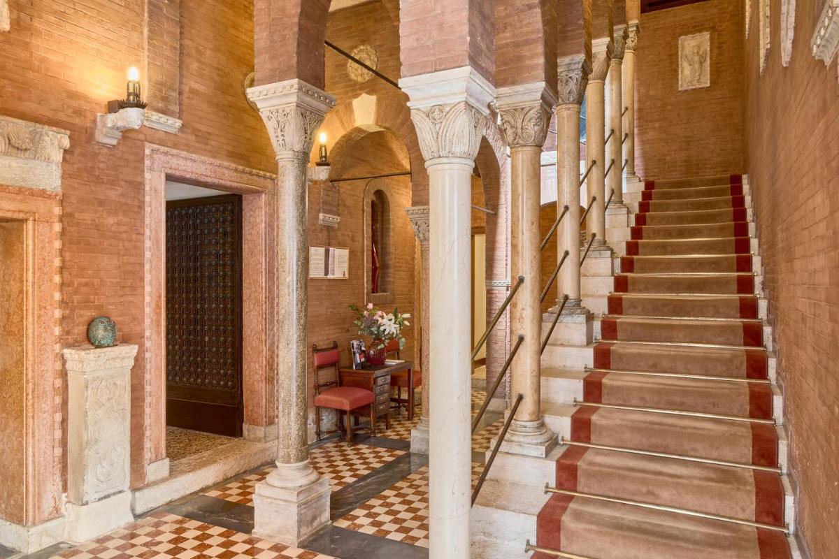Hotel Palazzo Stern