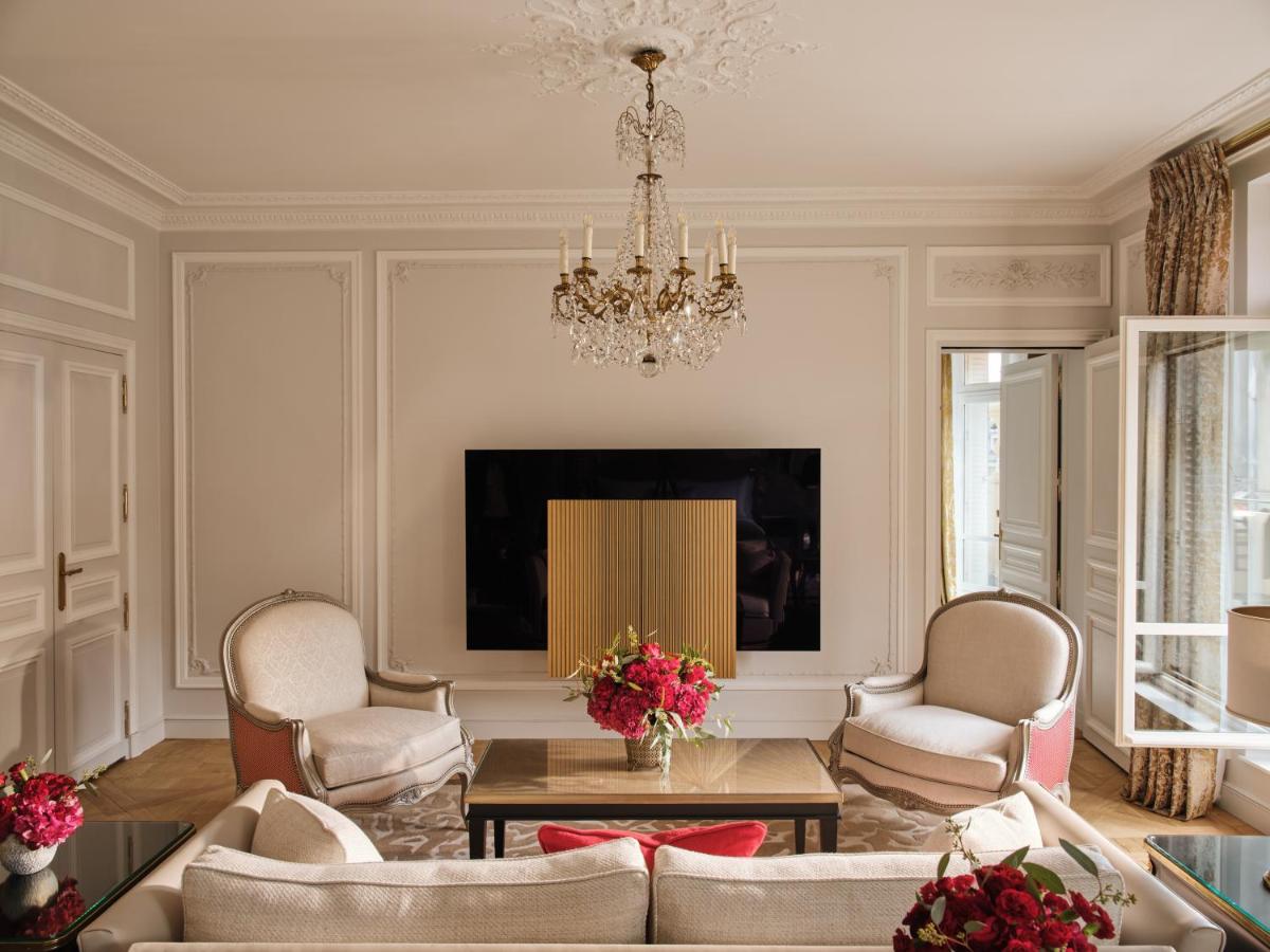 Hôtel Plaza Athénée - Dorchester Collection