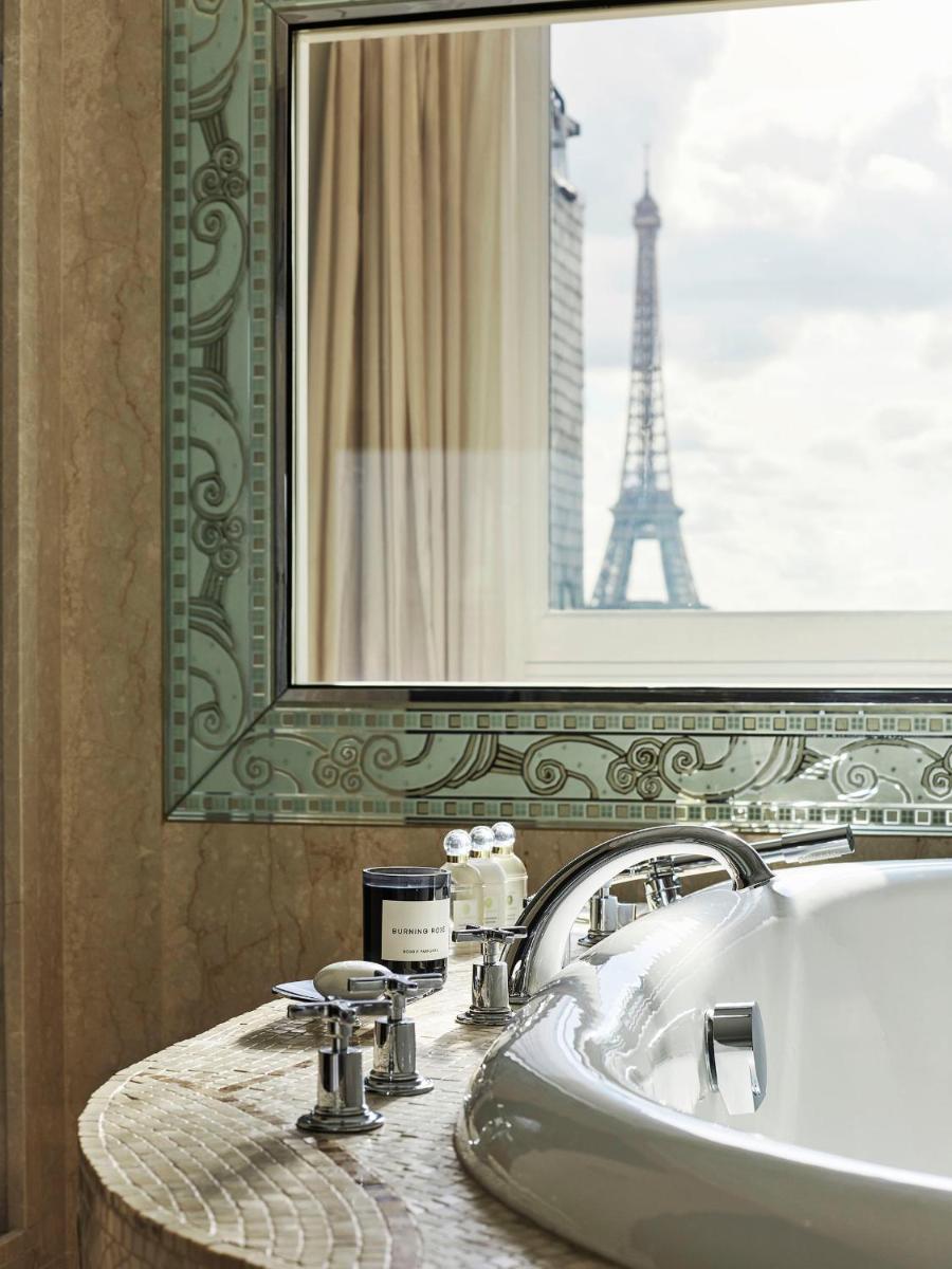 Hôtel Plaza Athénée - Dorchester Collection
