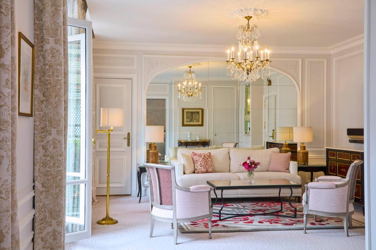 Hôtel Plaza Athénée - Dorchester Collection