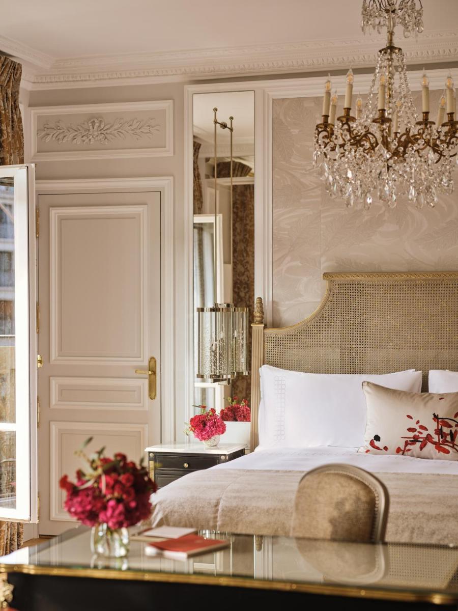 Hôtel Plaza Athénée - Dorchester Collection