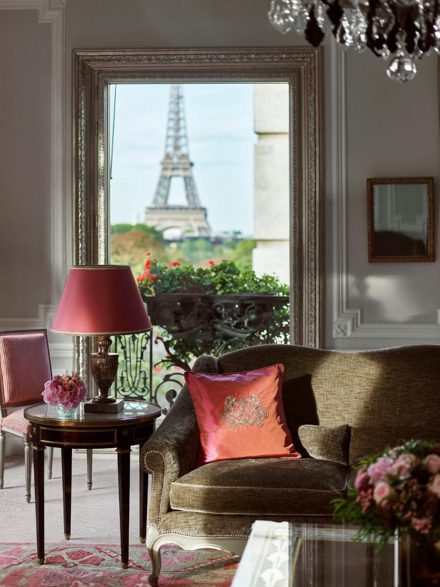 Hôtel Plaza Athénée - Dorchester Collection