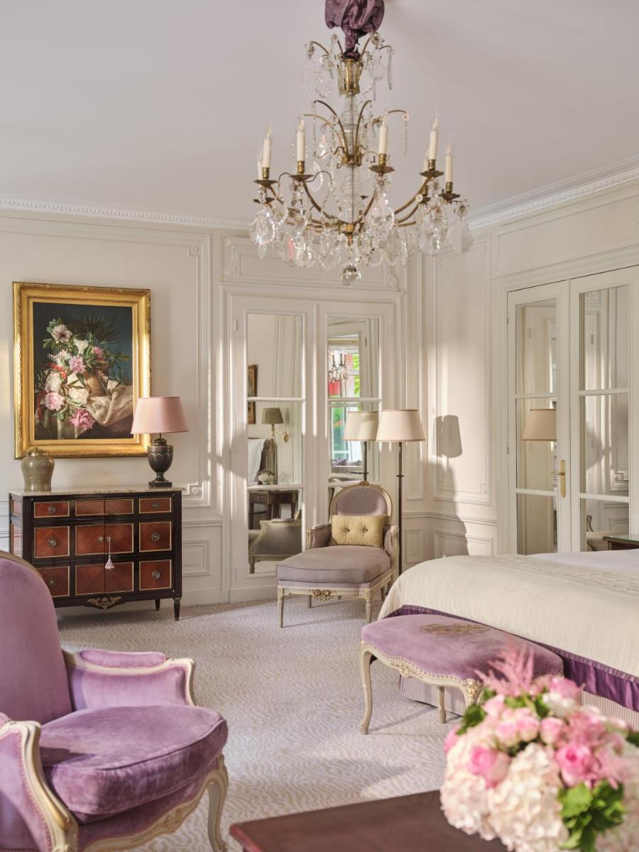 Hôtel Plaza Athénée - Dorchester Collection
