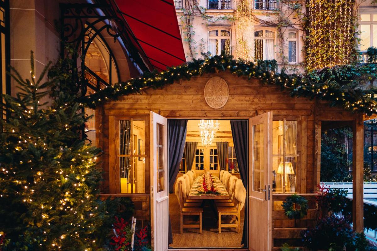 Hôtel Plaza Athénée - Dorchester Collection