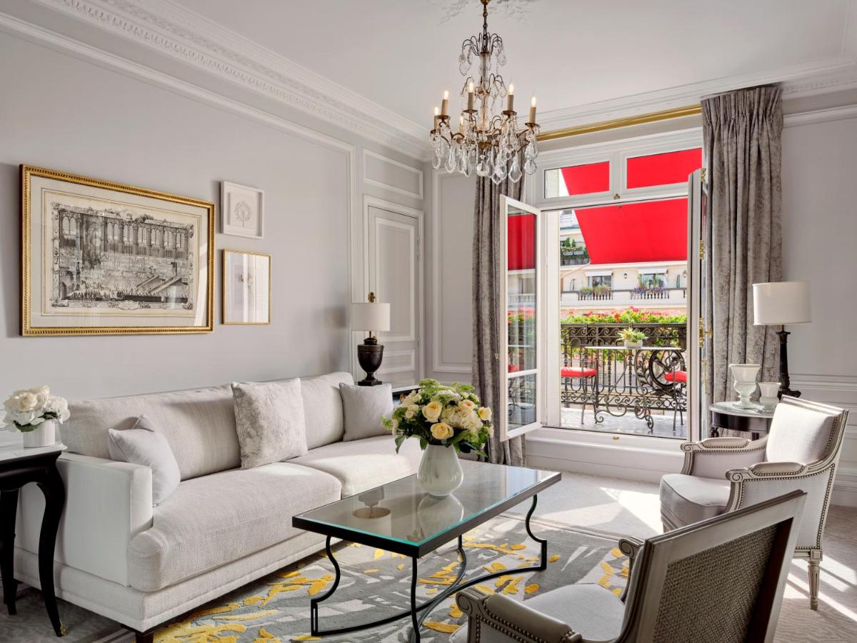 Hôtel Plaza Athénée - Dorchester Collection