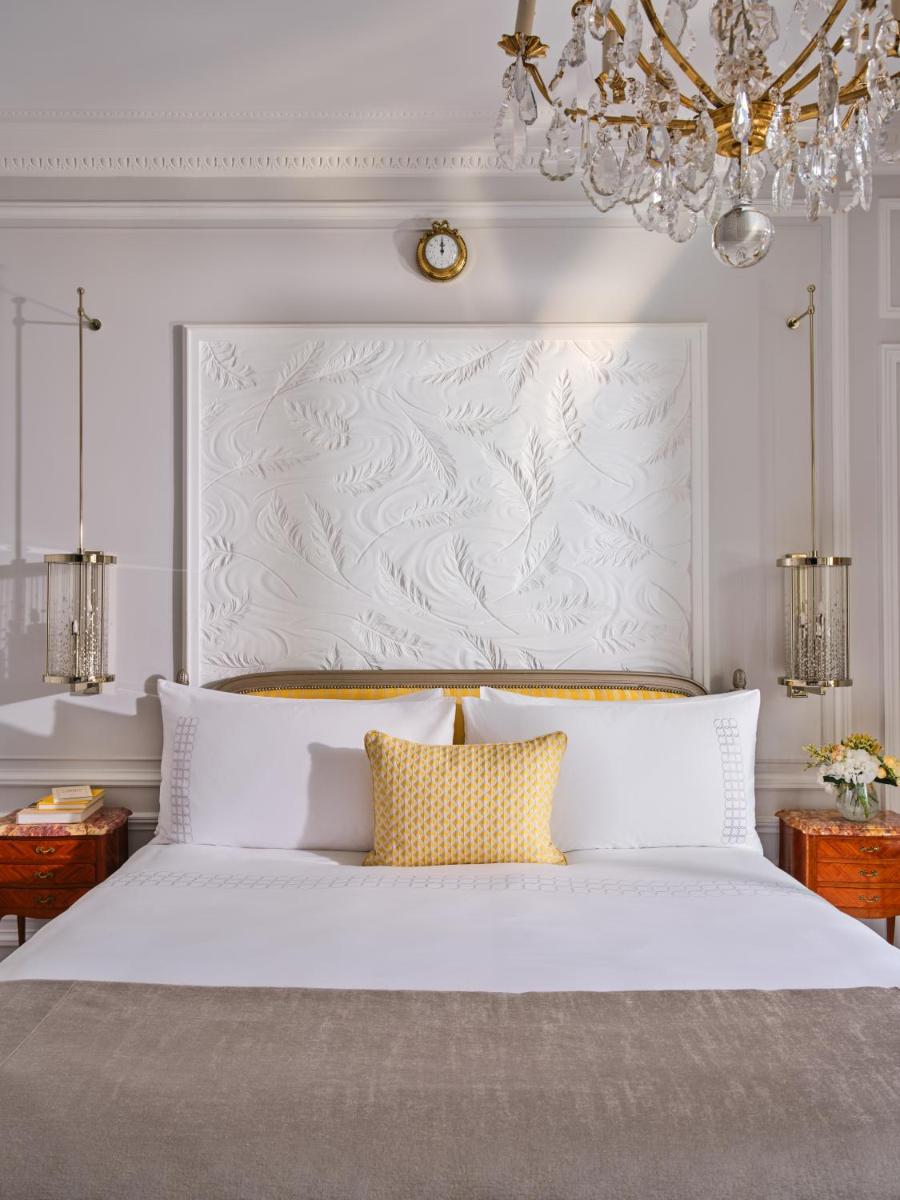 Hôtel Plaza Athénée - Dorchester Collection