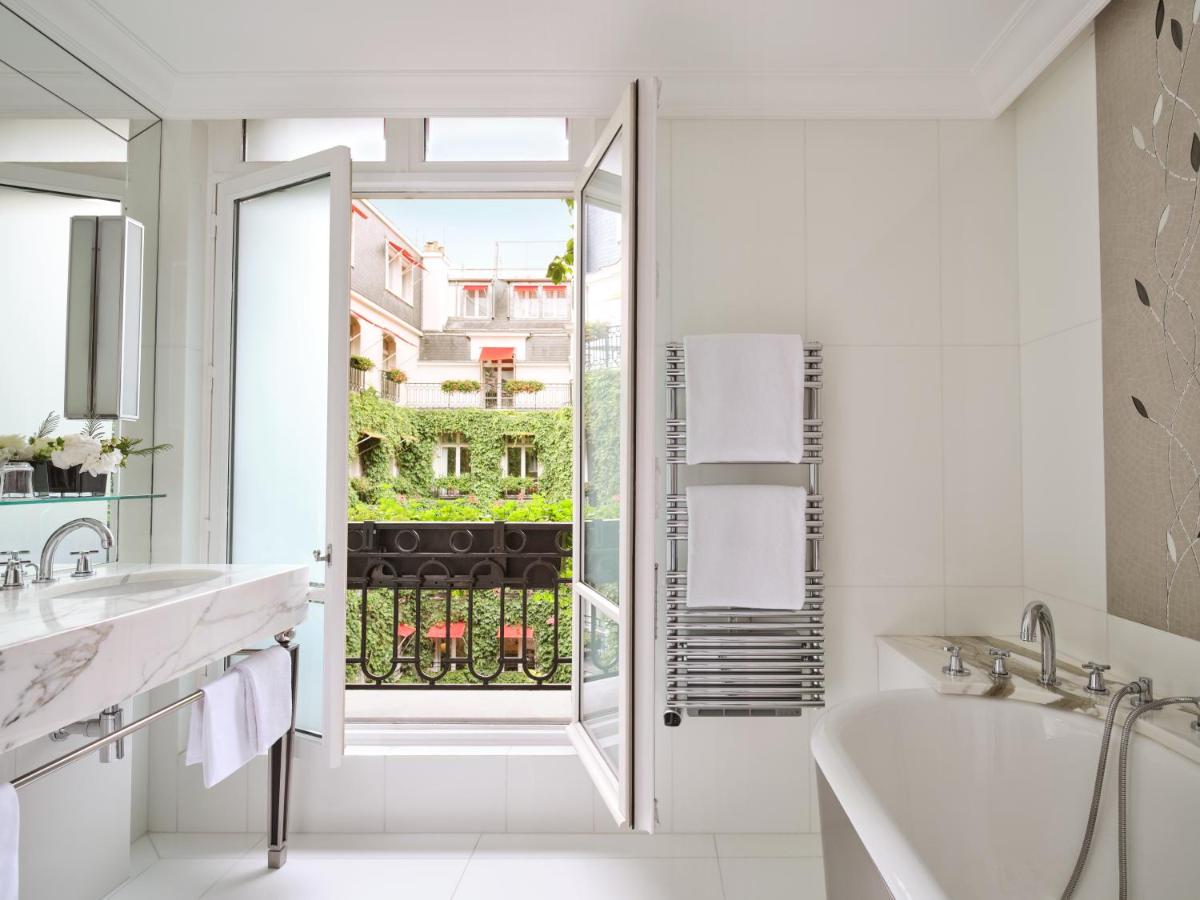 Hôtel Plaza Athénée - Dorchester Collection