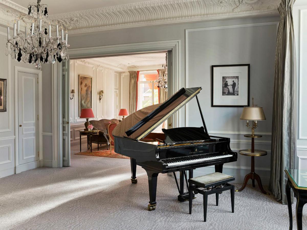 Hôtel Plaza Athénée - Dorchester Collection