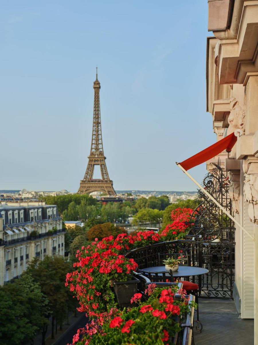 Hôtel Plaza Athénée - Dorchester Collection
