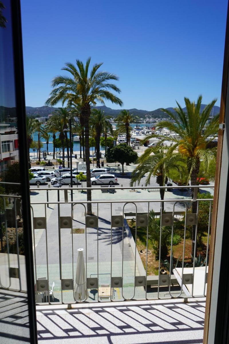 Hotel Portmany