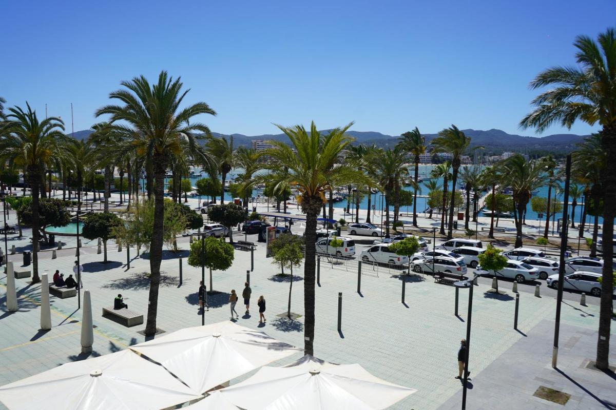 Hotel Portmany
